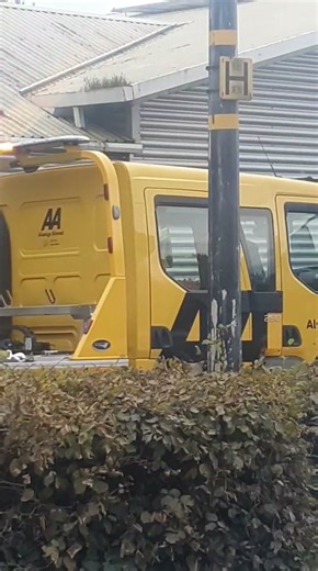 mitsubishi challenger is engine f***** by alternator sevo pump seal leak all oil from engine ciao