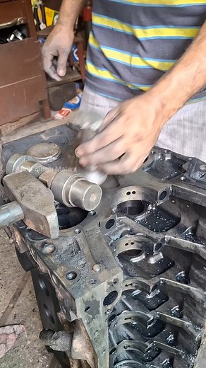 Cummins cam bush fitting #Cummins #topsreels #youtube #toptrending #machine #workshop #bathinda #technical #6clyinder #tractorrepair #workshop #hyundai #instagramreels #hardwork #punjab #inspiration #instafit | AJAIB SINGH MALWA