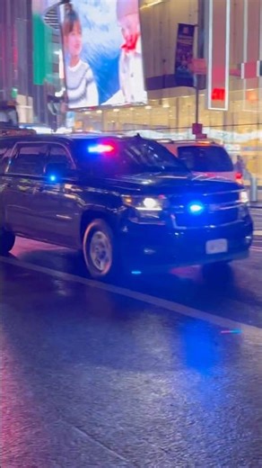 2 Unmarked Vehicles Responding on West 42nd Street