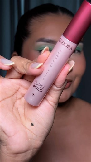A melhor máscara de cílios que eu já usei! #mascaradecilios #eudora #makeup