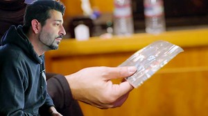 327K views · 2.8K reactions | Esta pesca será muito complicada, e ele não vai conseguir cumprir sua missão sozinho... Será que ele vai conseguir a ajuda do seu irmão?  呂 #PescaMortal | Animal Planet Brasil | Facebook