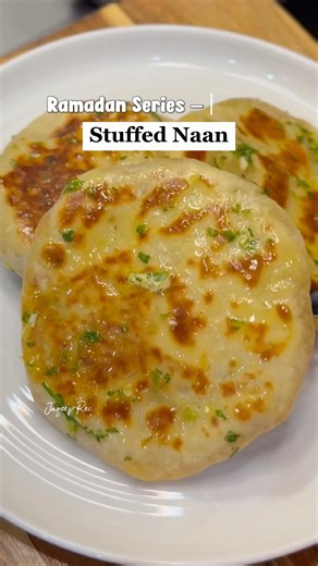 Stuffed Naan Recipe | Soft & Cheesy Homemade Naan | Ramadan Iftar Recipe
