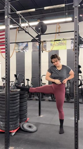 Megan | Back & Hip Mobility Specialist on Instagram: "Obliques are underrated! They have a big impact on your hip and back health. Classic side bends and side planks are cool and all, but let’s loosen them and push the range a bit! P.S. one of the most common excuses I hear for neglecting mobility is TIME. Good news for you - you can’t use that excuse anymore. I just created The “No Time” Mobility Plan that you can do in the office, in the kitchen, or in the garage…literally anywhere. 📲 Comment