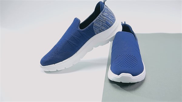 Ignite Your Run: Introducing Our Men's Running Shoe Collection! Elevate your performance with cutting-edge designs engineered for speed and comfort. 🌟 Whether you're a seasoned runner or hitting the pavement for the first time, our collection has the perfect fit for every stride. Shop Now at: https://abrandedstore.com/products/hunter-003 #RunnersHigh #StepIntoSpeed #RunningShoes #OnTheGoFashion #starlets #abrandedstore #footwear | A Branded Store