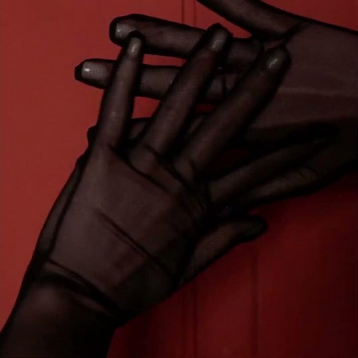 Bold Fashion: Latex Meets Leather | MARIEMUR #leather #fashion #latex #latexoutfit #latexlook