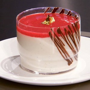 If you're a chocolate lover, this episode is for you: http://fox.tv/WatchMasterchef 😍🍫 | MasterChef