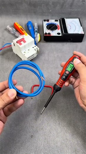 बिना छुए करंट चेक Phase, Neutral 🔴🟢 | #shorts