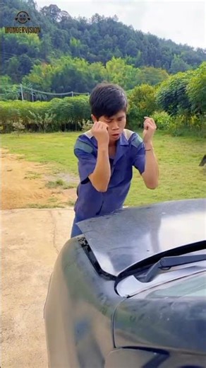 The FUNNIEST Car Bonnet Scene in Chinese Comedy You Won't Believe