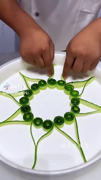 The Art of Plating Food: Chef Techniques Unveiled