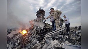 ウクライナ東部のマレーシア機撃墜、逃亡中の親ロシア派３人に終身刑判決…２９８人が死亡