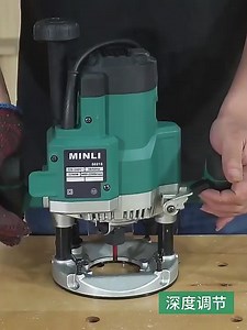 High Power Fast Speed Compact Power Router Woodworking Tools Electric Wood Routers Can Carve Patterned Devices on Wood Surfaces