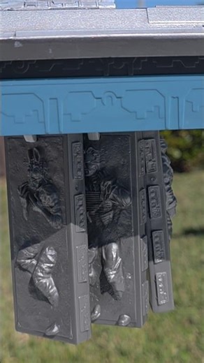 Carbon Freezing 🥶 Razor Crest #mandalorianandgrogu ‪@StarWars‬ ‪@Disney‬