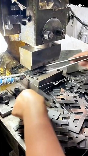 The stamping process of hinge hardware parts #tools #manufacturing