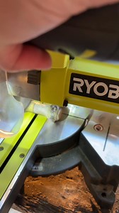 Do you ever look at a few old scraps and realize they could become something really useful? 🤎 I made this simple caddy using two old boards and a symmetrical spindle—nothing complicated, just a few basic tools and a little imagination. It’s one of those rustic pieces that works almost anywhere and shows you don’t need fancy supplies to make something functional and charming. If you enjoy projects like this, I’d love for you to follow along—there are plenty more coming. Around here, we do mostly