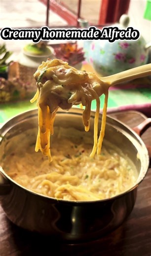 Creamy Homemade Alfredo Sauce Recipe