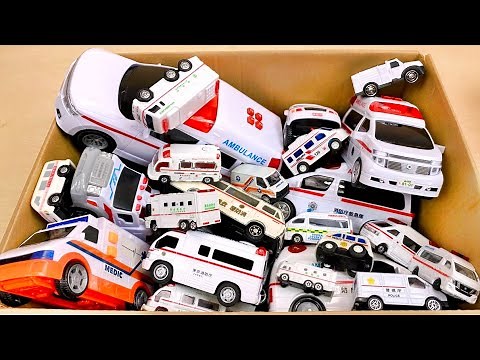 Ambulance minicars sound the siren and the toy box is full! Slope emergency running test!
