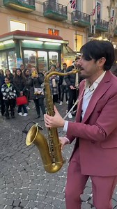 199K views · 10K reactions | Te imaginas estar caminando por las calles y escuchas esta melodía. 凉 Coldplay - Viva La Vida (Versión Saxofón, Daniele Vitale) Sigan es este maravilloso artista: https://www.tiktok.com/@danielevitalesaxoriginal/video/7186284194744634630?is_from_webapp=1&sender_device=pc&web_id=7082561035009394182 | T H E / S C I E N T I S T | Facebook