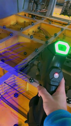 3D-scanned a Blackhawk