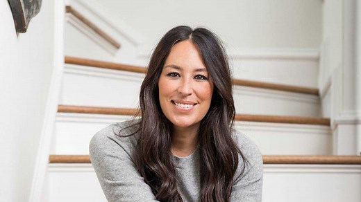 Joanna Gaines: baby number 6, ethnicity, parents, siblings, background