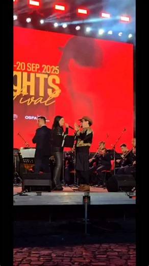 2.2K views · 306 reactions | Korçe! #serenightskorçare Kenaqesi te ndaja skenen me nje ze dhe interpretim unik @frederikndociofficial Faleminderit profesorit Josif Minga per punen e shkelqyer duke sjelle serenatat Korçare ne nje dimension tjeter Faleminderit Orkestres Simfonike te Forcave te Armatosura! | Eli Fara Official | Facebook