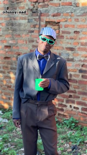 This Man's Hilarious Train Laughter Moments