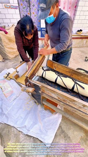 The Art of Traditional Noodle Making: Hand-Cutting Dried Vermicelli