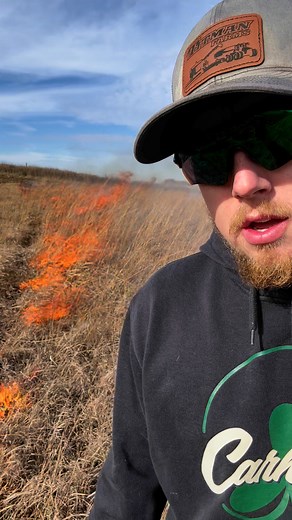 469K views · 1.7K reactions | Sometimes farm projects can be scary! #farm #farming #farmlife #familyfarm #agriculture #reelsvideo #reelsfb #reels #tractor #caseih #johndeere #fun #harvest #country #work #hardwork #iowa #kids | Titman Farms | Facebook