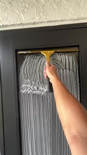 Another set of windows, another perfect finish !🔥✨ #windowcleaning #cleanwindows #windowcleaner #shinebright #glasscleaning