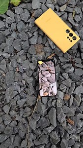 24M views · 813 reactions | Samsung S24Ultra screen quality display, in fact there are two 24U and one more, who can find it #Samsung #Mobile #Digital Technology #Play with Digital #S24Ultra | Trendy Tech Review | Facebook