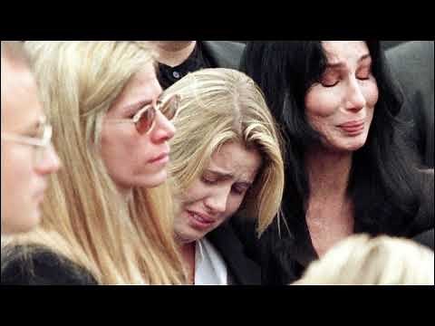 Cher's Touching Eulogy at Sonny Bono's Funeral | Remembering a Music Legend and Friend