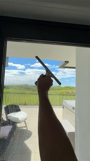 Sounds of the squeegee life #raw #asmr #sounds #view #windows #clean #howtocleanhouse #satisfying #