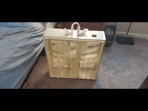 1986 to 87 Galaxy 3713 20" box fan