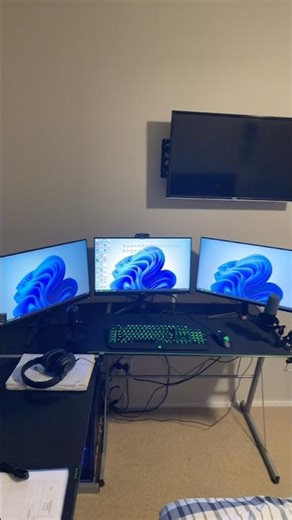 My Triple Monitor Computer Set Up For NO REASON #homelab #computer #setup #youtube #shorts #tech