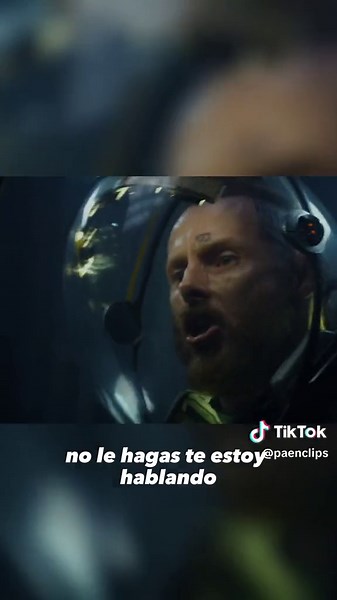 Mejores Escenas de Prometeo (2012) Parte 2