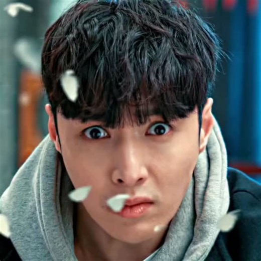 G Rolt Film on Instagram: "The Golden Eyes (2019) | This man s X-ray vision skill is maxed out👁️🔥💰 Zhuang Rui was just a simple pawnshop worker, ordinary and unnoticed. 🏮 Until one accident changed everything. Shattered glass… and suddenly, his eyes weren’t normal anymore. They glowed with a strange power — the Golden Eyes. 👁✨ Now, he could see through jade, pierce lies, uncover secrets hidden beneath stone and steel. But with power comes danger. Wealthy tycoons, ruthless smugglers, shadowy