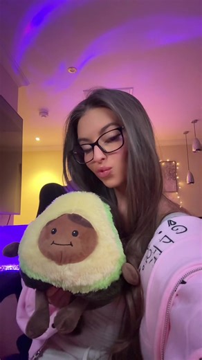 Join Us for a Live Gaming Session with Miss Ava!