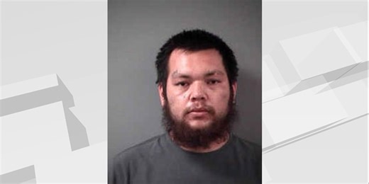 Grand Forks man accused of threatening gas station clerk pleads guilty