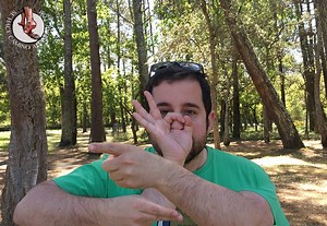 Gestos del mundo: guía práctica para no meterse en problemas