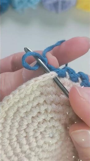 Beginner Crochet Edging Stitch Tutorial #crochetblanket #blanketedge #blanketborder #crochetideas