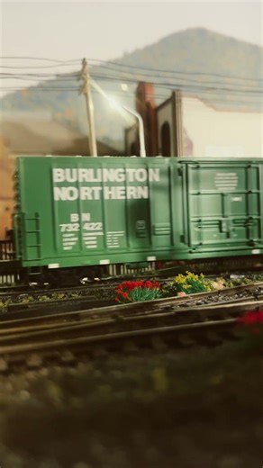 CSX train Q417 rolls through Marcusville’s shopping district. #fyp