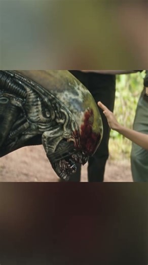 Ultimate Weapon Unleashed! Is The Xenomorph Imprinting? 😱 #AlienEarth #PlotTwist