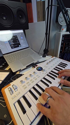 Playing around with the new Arturia Astrolab 37