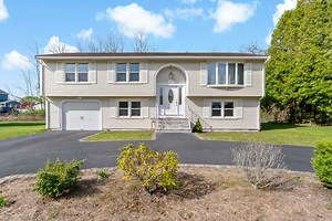 2 Rowley St, East Providence, RI 02914 - MLS 1383789 - Coldwell Banker