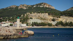 86K views · 394 reactions | The small town of Cassis is home the the highest sea cliff in Europe  At 394 m (1,293 ft), Cap Canaille is like an immense rampart composed of red rock made of limestone and steep rocky shores 李 | Visit South of France | Facebook