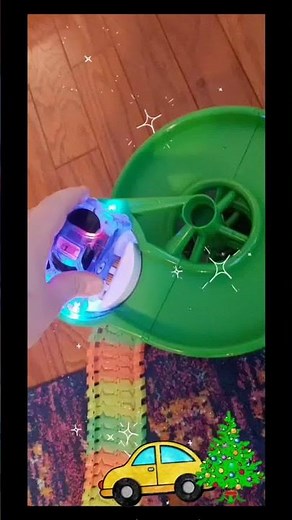 Magic Tracks| Kids Speedway Racetrack that glow in the dark| Ali and Viktoria| cool cars