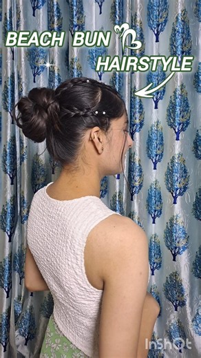 Beach Bun Hairstyle 🌴 | Easy Messy Bun for Summer |#Quickstyling#easybun#hairideas#youtubeshorts