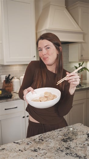 Sammi | the 3am Mama on Instagram: "POV: it’s finally after bedtime and you want a meal that feels like restaurant takeout… without actually leaving the house 😮‍💨 That’s exactly why I’ve been loving @wowbao lately. It’s seriously the easiest way to make a takeout-quality meal at home in minutes and it feels like such a treat after a long day of mom life. And the best part? This isn’t just an “after bedtime” meal… it’s also PERFECT for real life moments too — like an easy family dinner we can a