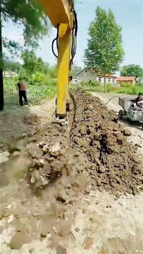 Heavy Machinery ASMR 🎧 Giant Digger at Work #shorts
