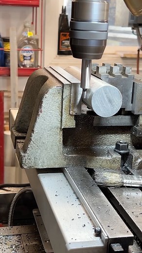 Austin Saunders on Instagram: "Using an edge finder and the 1/2 function in a DRO to find the center of a piece of stock."