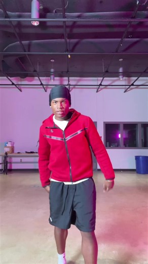 Occupied😣 #fypシ #viralvideo dc: @🧛 🔥,@jonjon 🤞🏽💯 | dances to learn